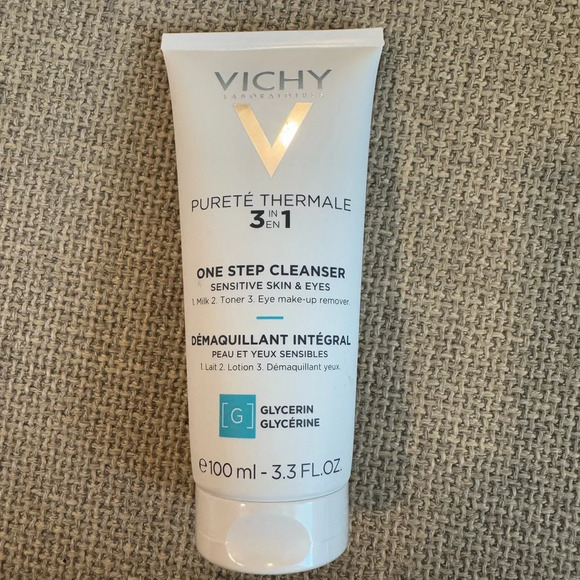 Vichy 3 in 1 One Step Cleanser- Bought in Canada - Picture 2 of 3